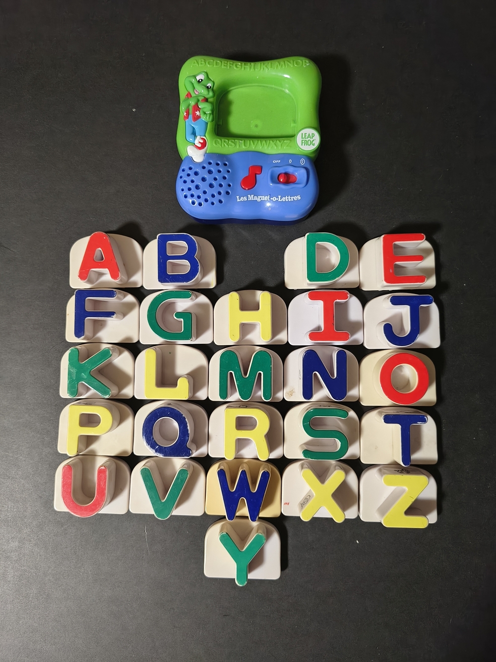 TESTED LeapFrog Fridge Phonics Magnetic 25 Alphabet Letters French Missing "C"